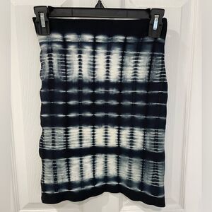 BCBGMaxAzria Blue Black Tye Dye Bodycon Bandage Skirt Women’s Size S (Tagged L)